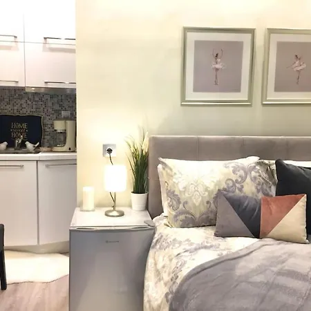 Tiny Deluxe In Kalamaria Апартаменты
