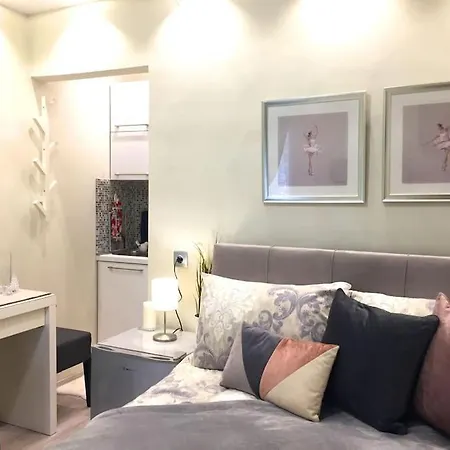 Tiny Deluxe In Kalamaria Apartment
