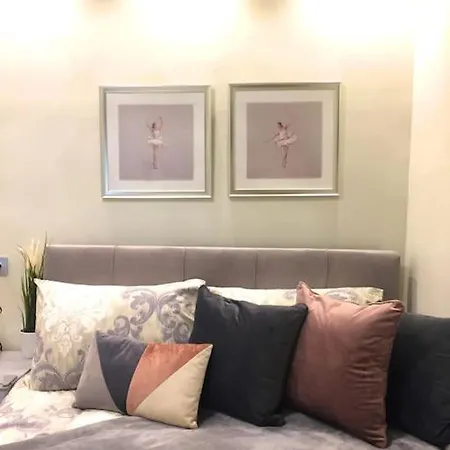Apartment Tiny Deluxe In Kalamaria *